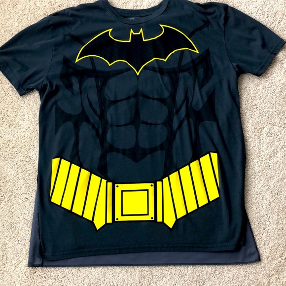 Batman Other - Batman T-shirt with Detachable Cape Size XXL, 2XL